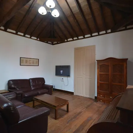 Casa Antigua La Embajada * Техина